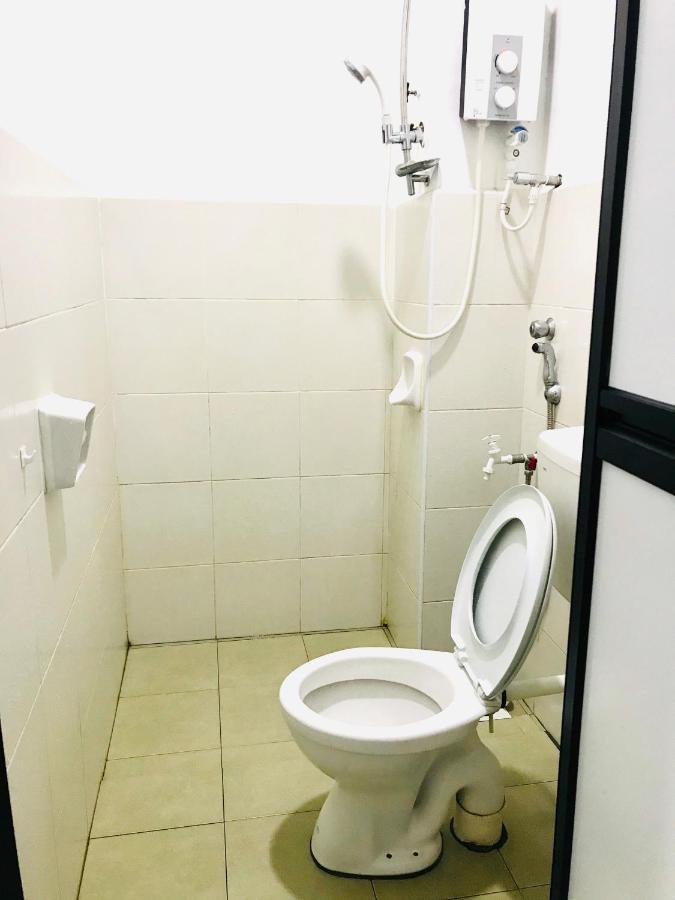 Alyn Home Batu Pahat II Wifi Coway Mohd Noor Esterno foto